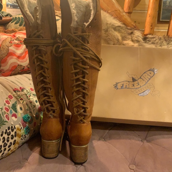 AMAZING EPIC NEW FREEBIRD COGNAC ICELAND W/SHEARLING - Picture 8 of 14